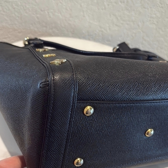MCM Munchen Tote Black Saffiano Leather Handbag (EUC) - Picture 6 of 12